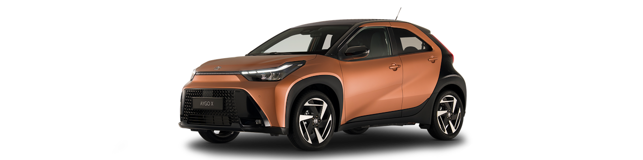 La Toyota Aygo X dorée vue de l'extérieur